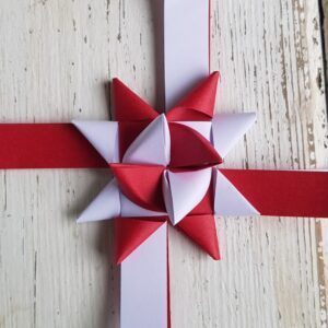 how-to-make-danish-woven-paper-Christmas-moravian-stars-hyggestyle-10-300x300 How to make Danish paper Christmas stars (julestjerner)