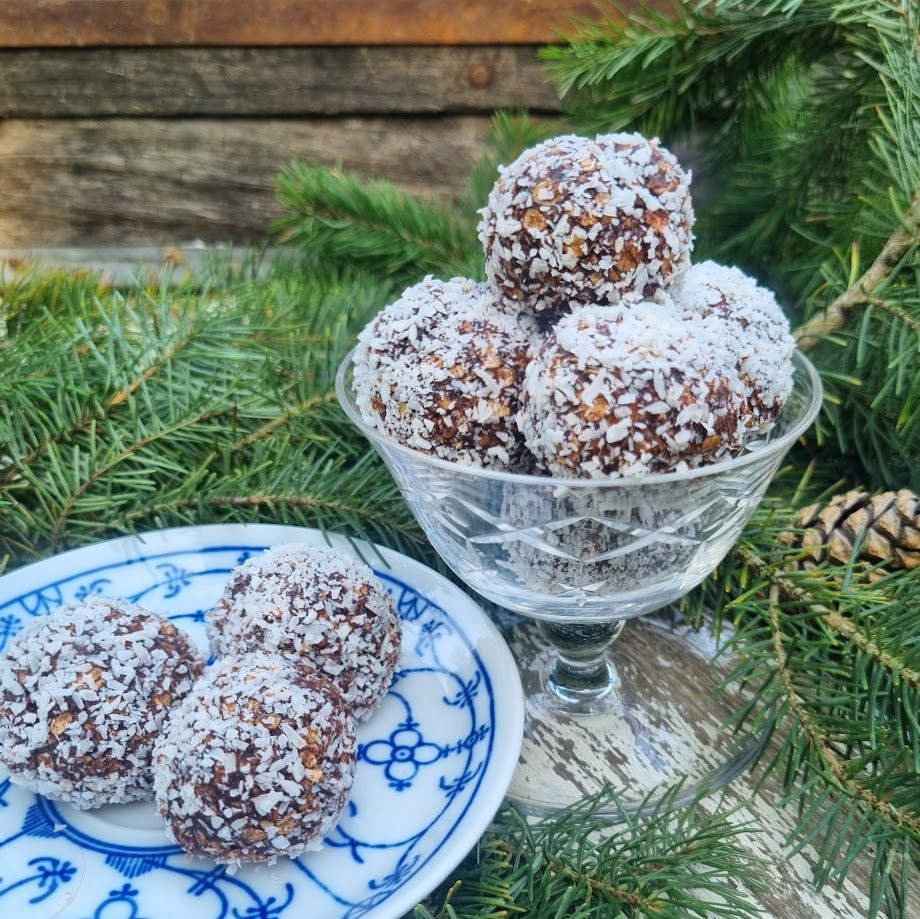 How to make Danish havregrynskugler (cocoa and oat balls) recipe