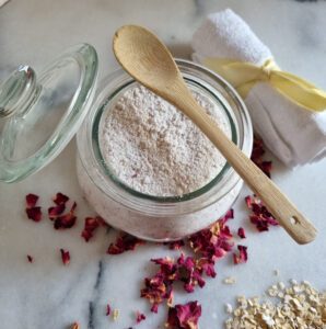 how-to-make-your-own-hygge-diy-rose-petal-milk-and-oat-bath-soak-1-298x300 How to make your own rose petal and oat milk bath soak recipe