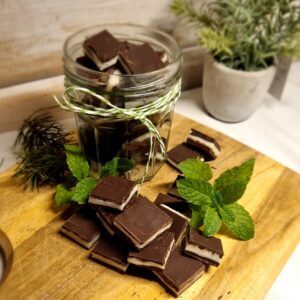 how-to-make-diy-after-eights-frys-peppermint-cream-bendicks-dinner-mints-recipe-300x300 How to make the perfect after-dinner mints